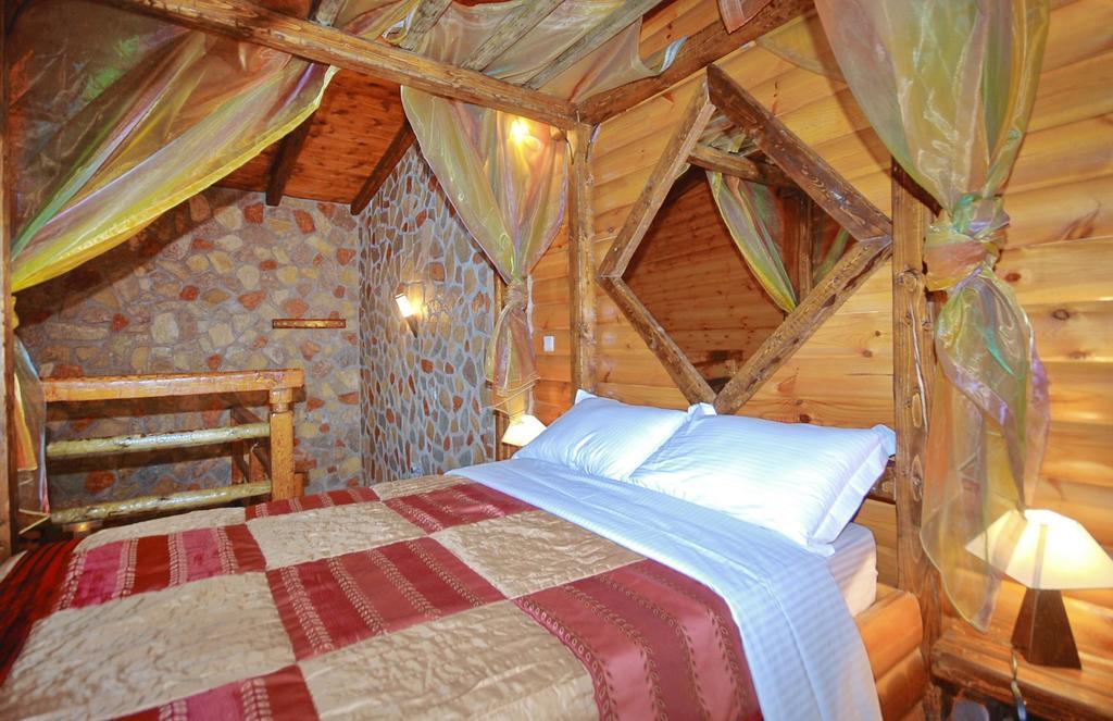 Oneiro Resort Kato Zachlorou Exterior photo