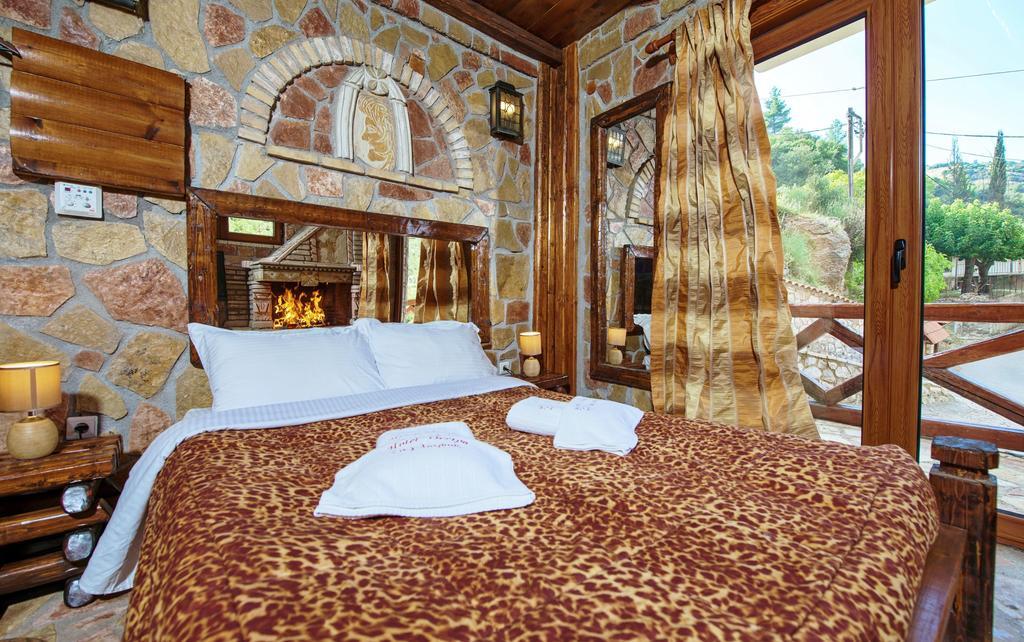 Oneiro Resort Kato Zachlorou Exterior photo