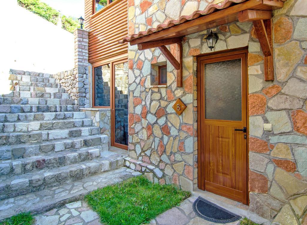 Oneiro Resort Kato Zachlorou Exterior photo